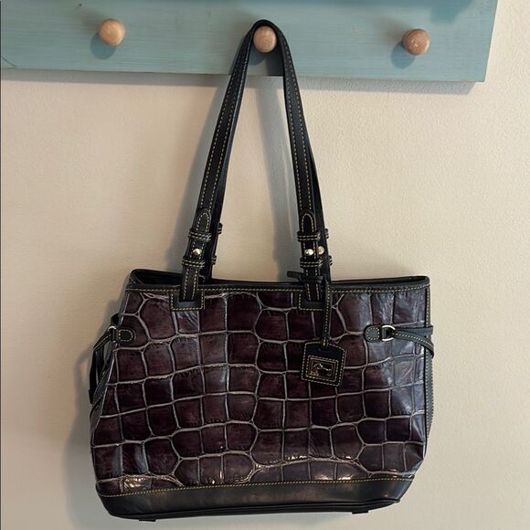 Dooney & bourke Elegant Crocodile-Embossed Tote Bag - Picture 1 of 11